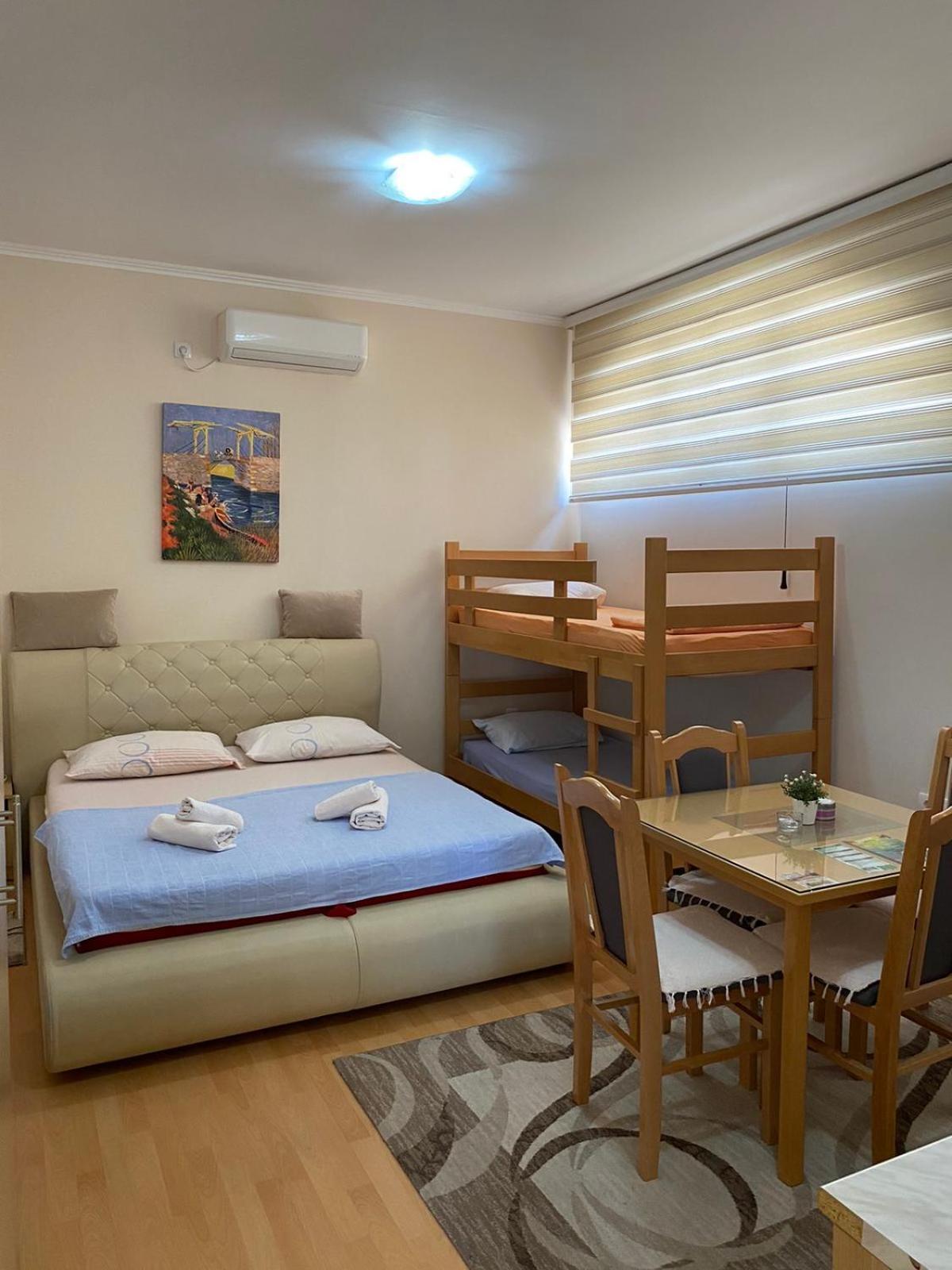 Sun City Apartments Требине Екстериор снимка