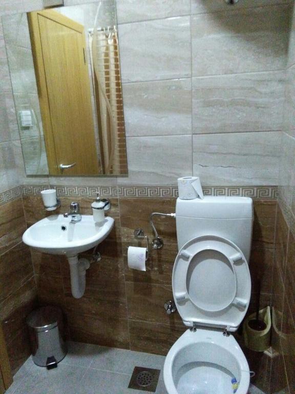 Sun City Apartments Требине Екстериор снимка