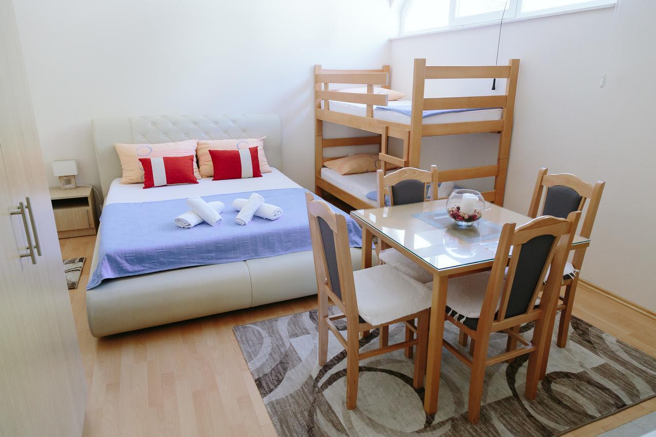 Sun City Apartments Требине Екстериор снимка