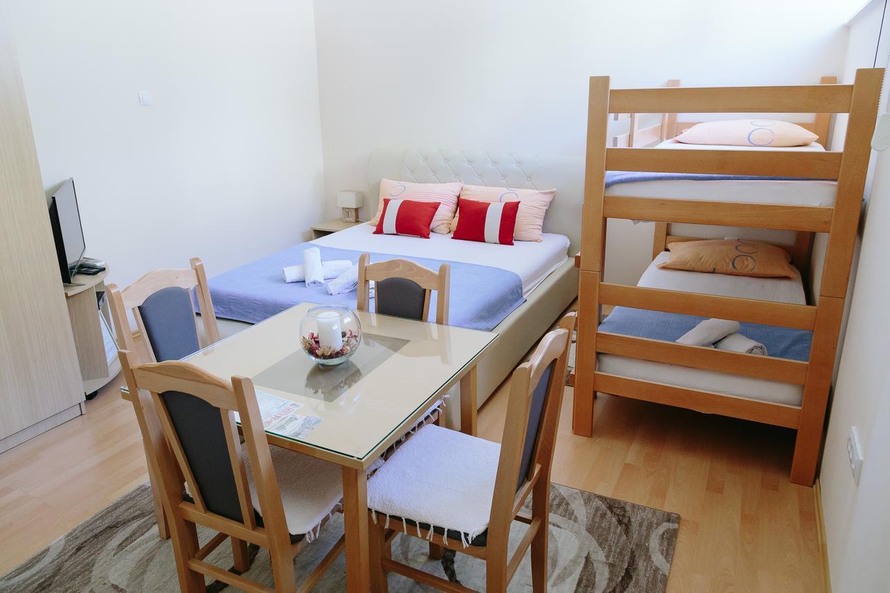 Sun City Apartments Требине Екстериор снимка